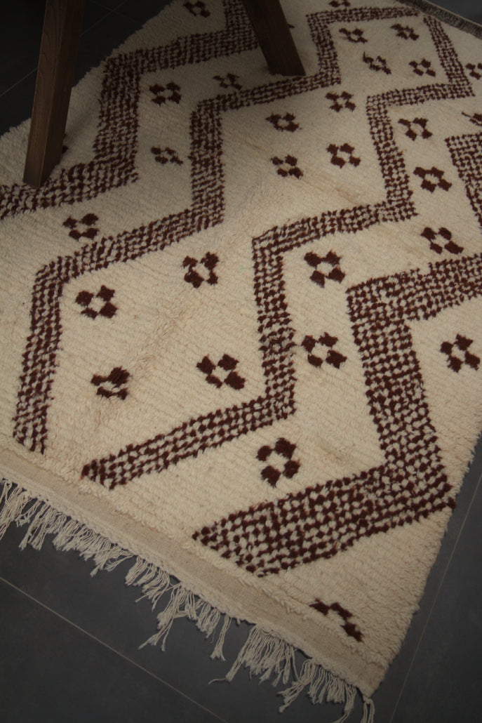Authentiek Marokkaans Beni Ouarain vloerkleed met geometrisch design uit het Atlasgebergte