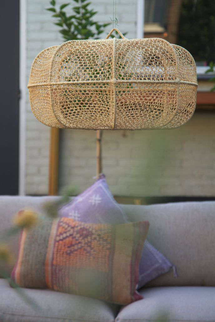 Marokkaanse raffia hanglamp Balou van 50 cm – handgemaakt, ronde natuurlijke lamp met geweven structuur, geeft een warm en sfeervol licht.